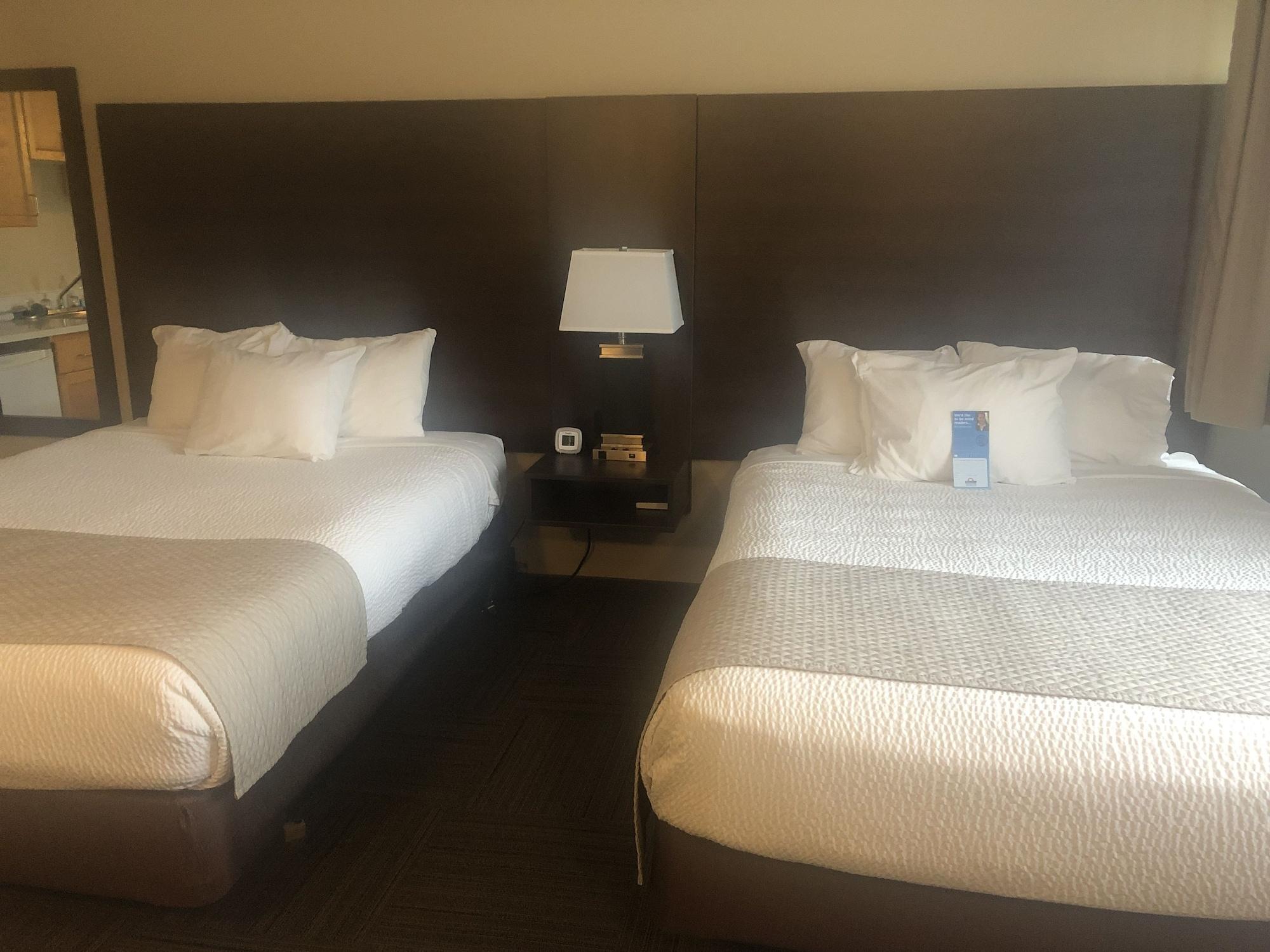 Days Inn By Wyndham Hinton Luaran gambar