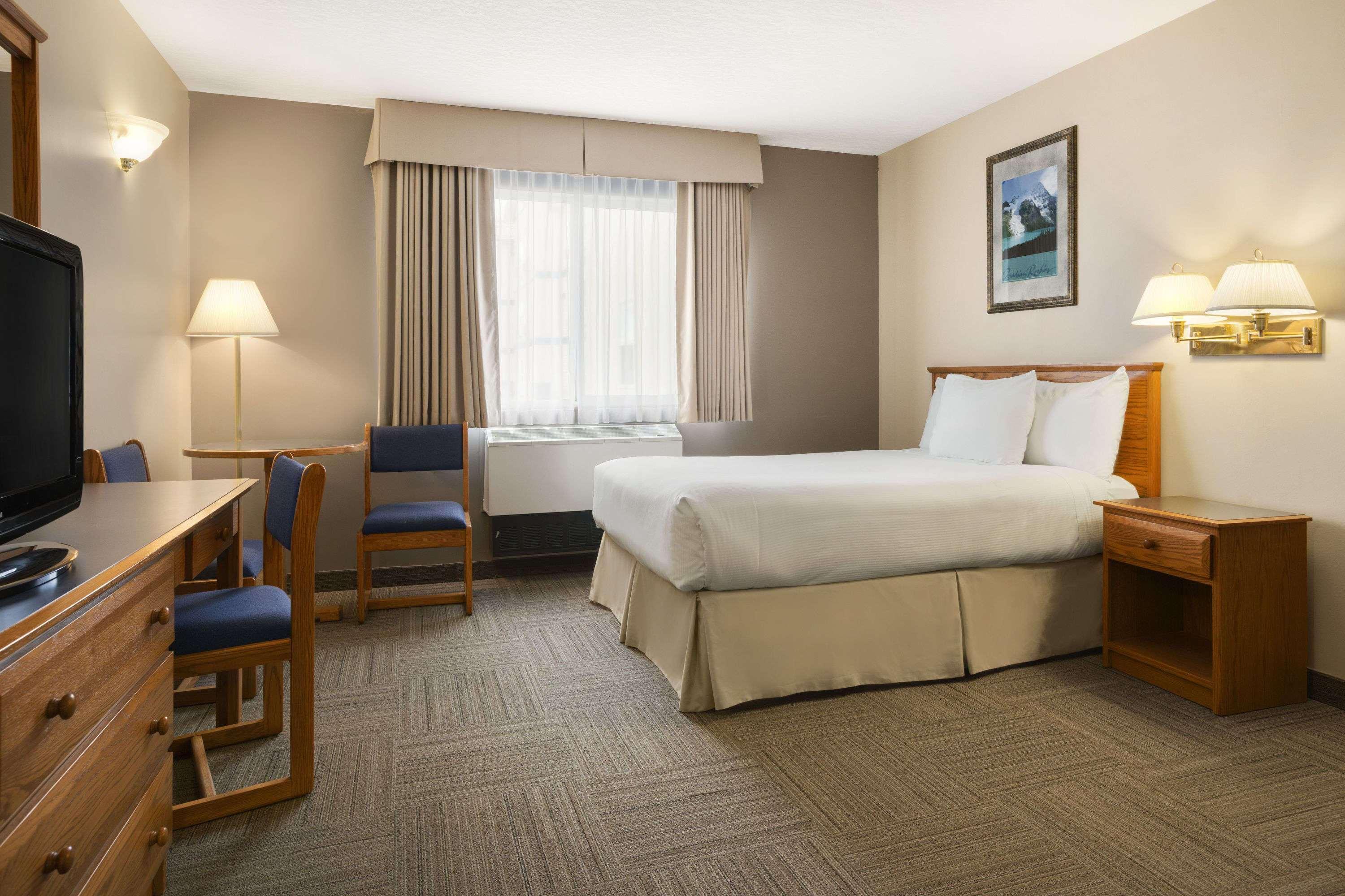 Days Inn By Wyndham Hinton Luaran gambar
